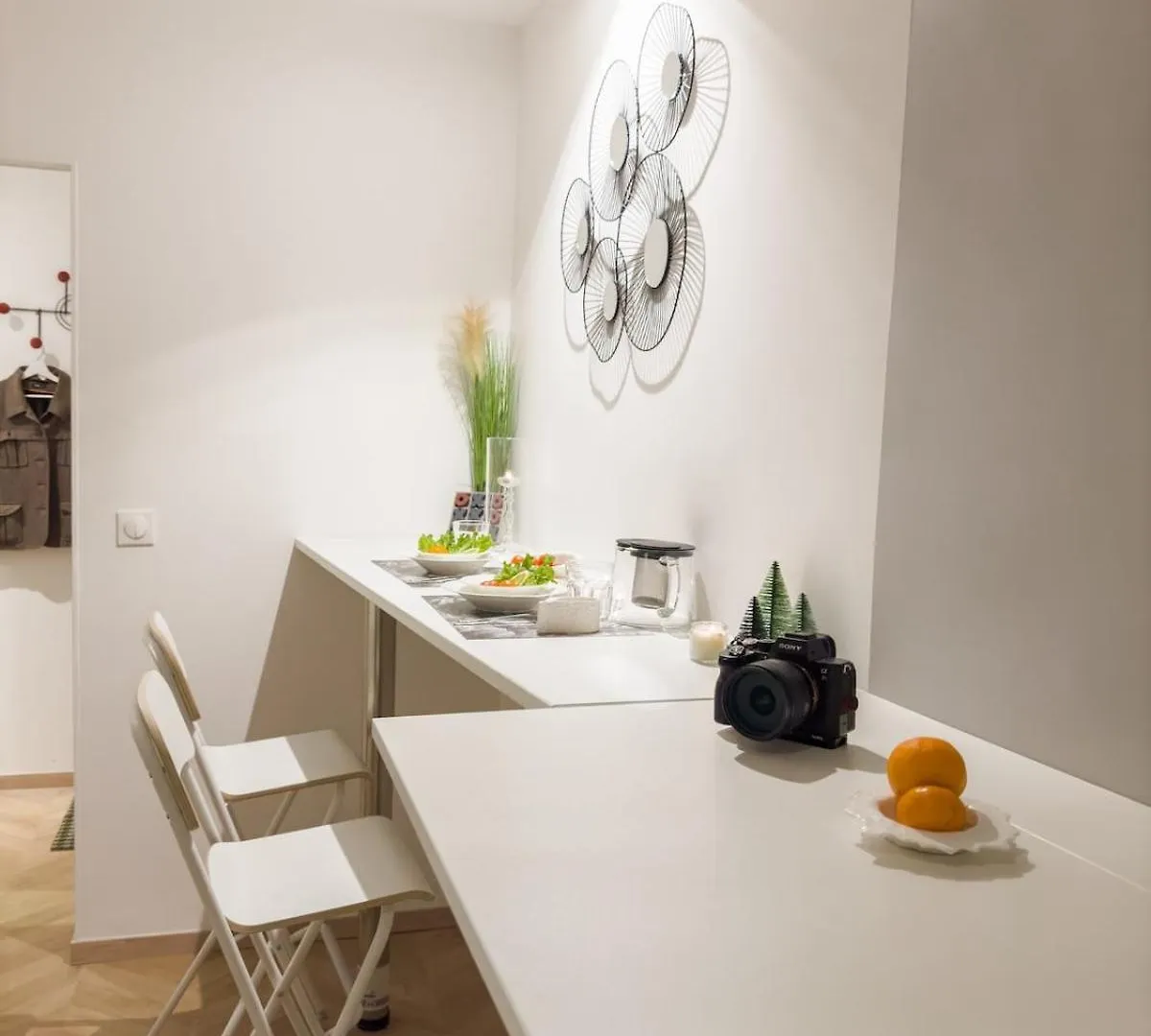 - Chic - Calm - Designed - Paris Central